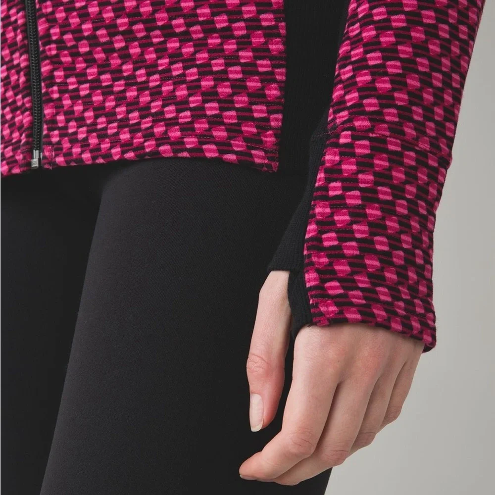 Lululemon Radiant Jacket -Deep Dive Berry / Black Rumble Size 6